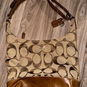 Authentic coach purse in like new condition